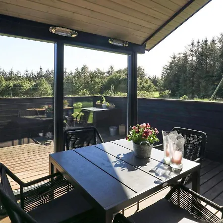 Three-bedroom In 20